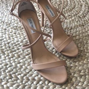 Steve Madden Feliz Heel
